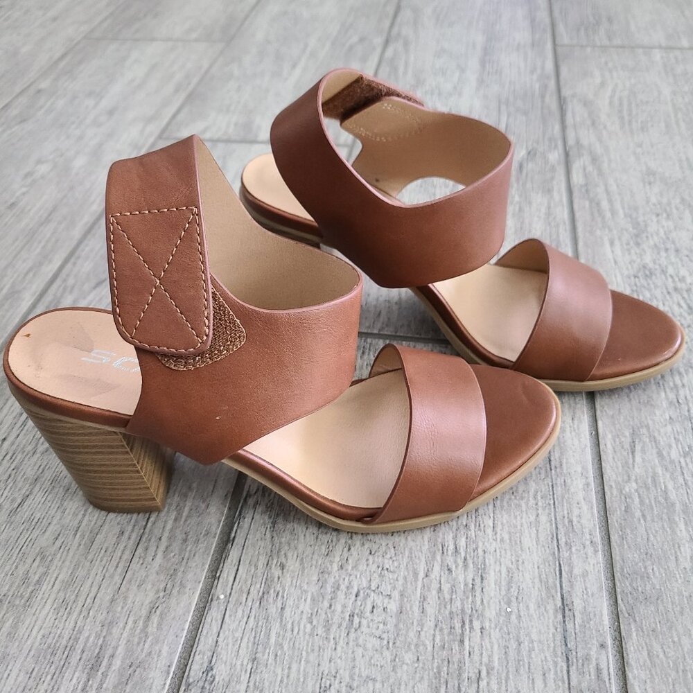 Soda womens wait heels open toe dress sandal cognac brown size 6